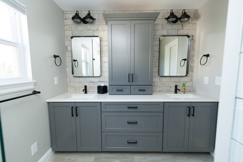 Master bath vanity Wichita KS - Pinnacle Homes, Inc.