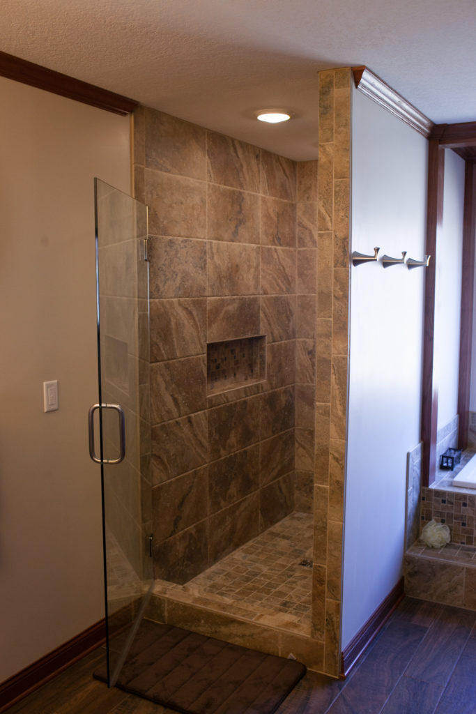 walk-in-shower-wichita-ks-pinnacle-homes-inc